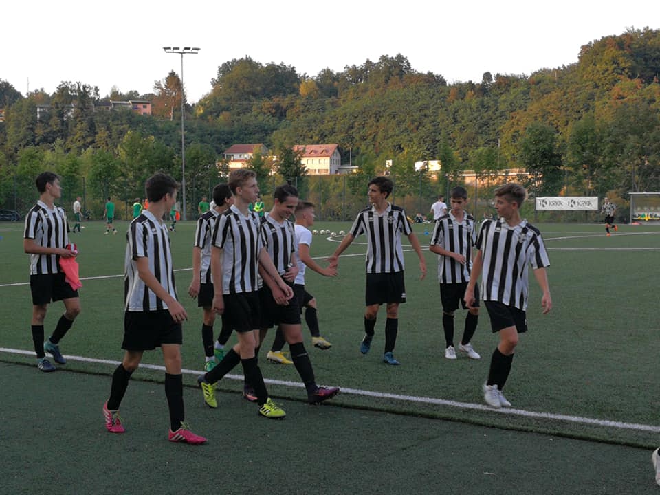 Zmaga in remi za začetek sezone