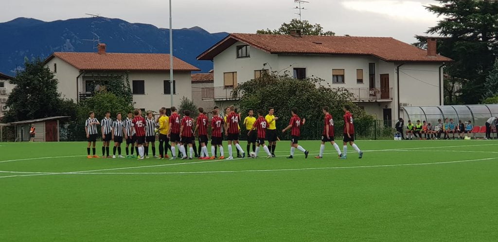 Prva uradna tekma na novem igrišču