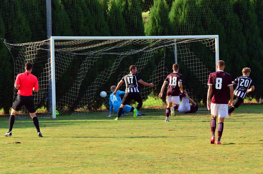 Padel je še en lanskoletni prvoligaš