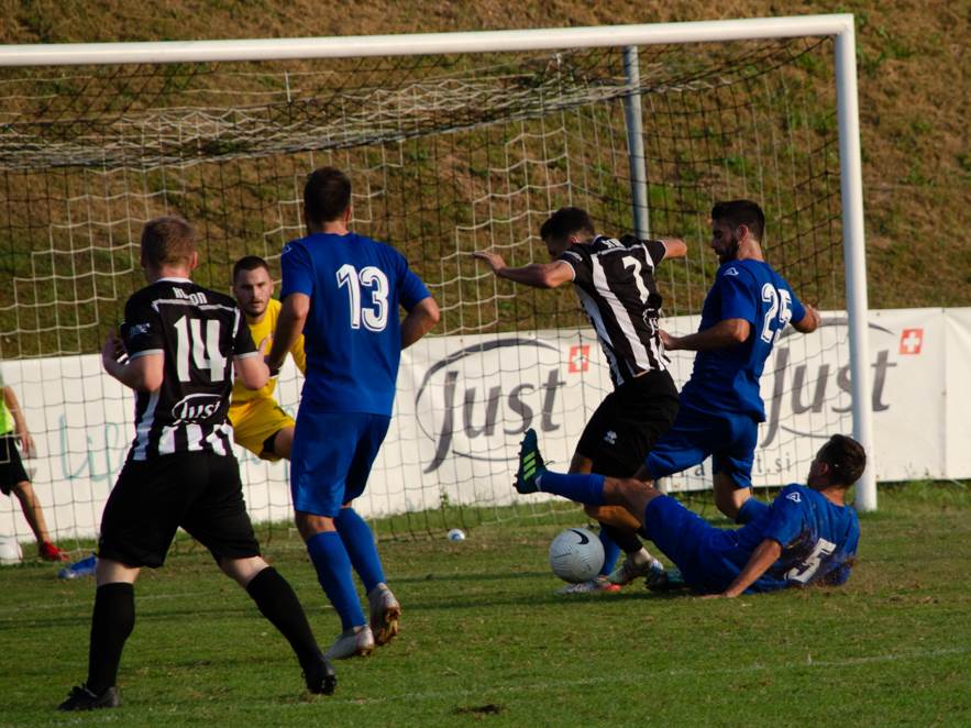 Brez zmagovalca na derbiju s Primorjem