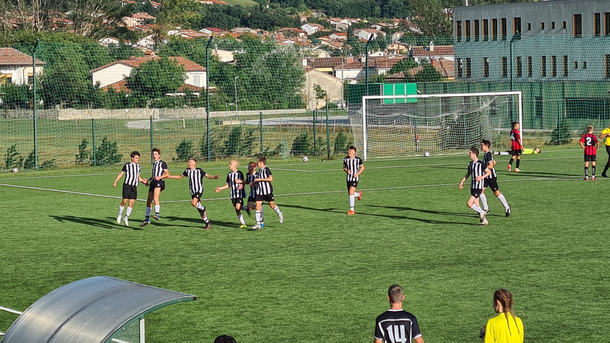 Odličen uvod v sezono za starejše dečke