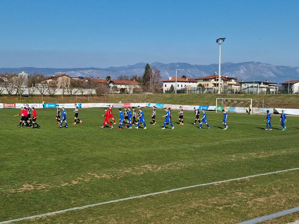 Nadaljuje se niz brez poraza