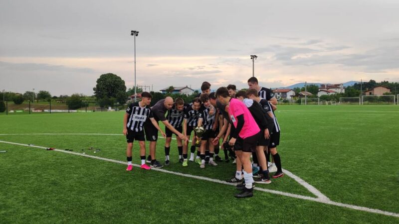 Neboleč poraz v kvalifikacijah