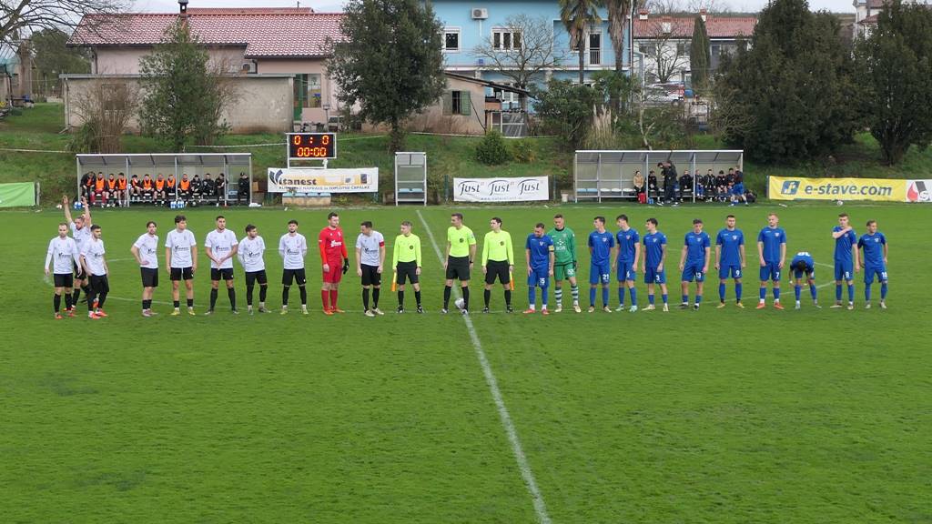 Lokalni obračun pripadel Ajdovcem