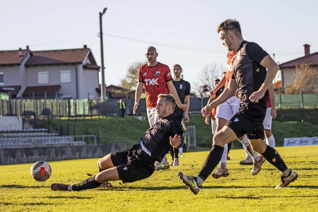 Zmaga za konec jesenskega dela